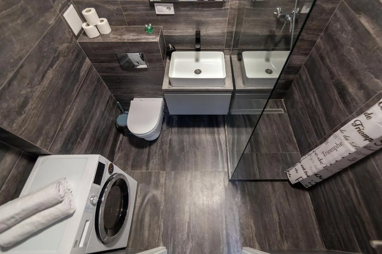 לבוב Romari Forum Apartments 0*,  אוקראינה